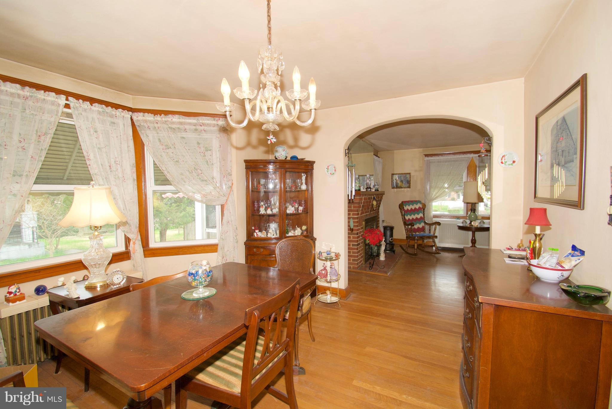 1211 Bay Ridge Avenue Annapolis, MD 21403 - Photo 5 of 30 Period Detailing Waiting for Your Unique Updates!