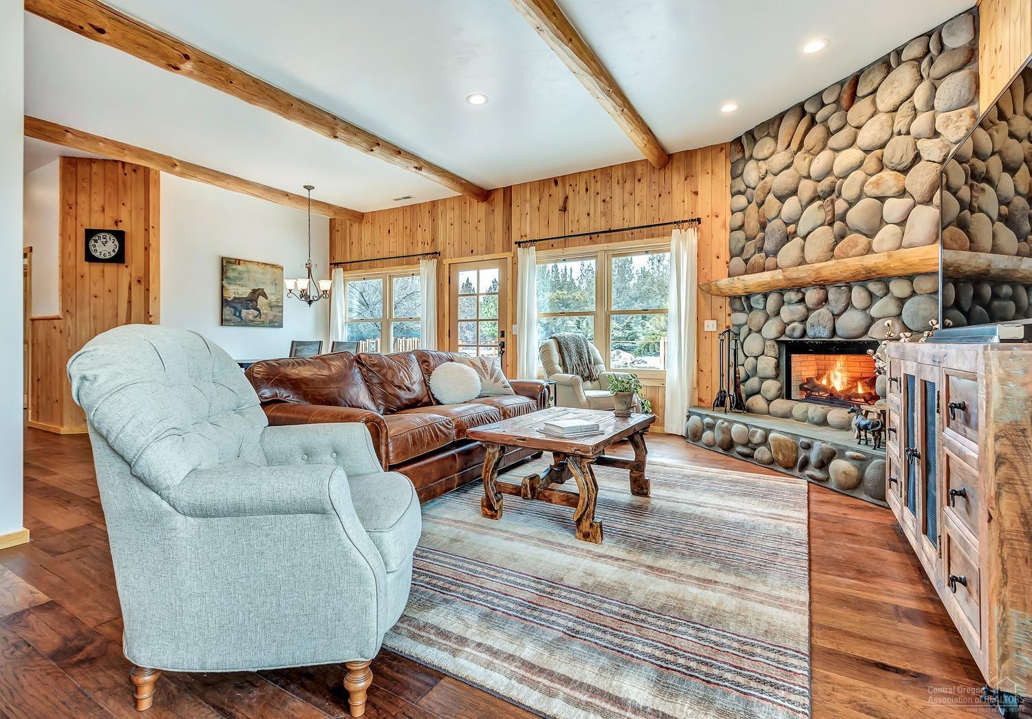 18360 Pinehurst Road Bend, OR 97703 - Photo 5 of 25 Additional Photo