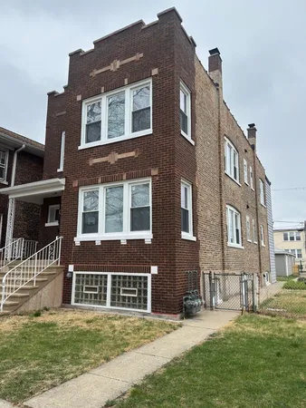 $2,200 | 1807 South 49th Court, Unit 2, Cicero, IL 60804