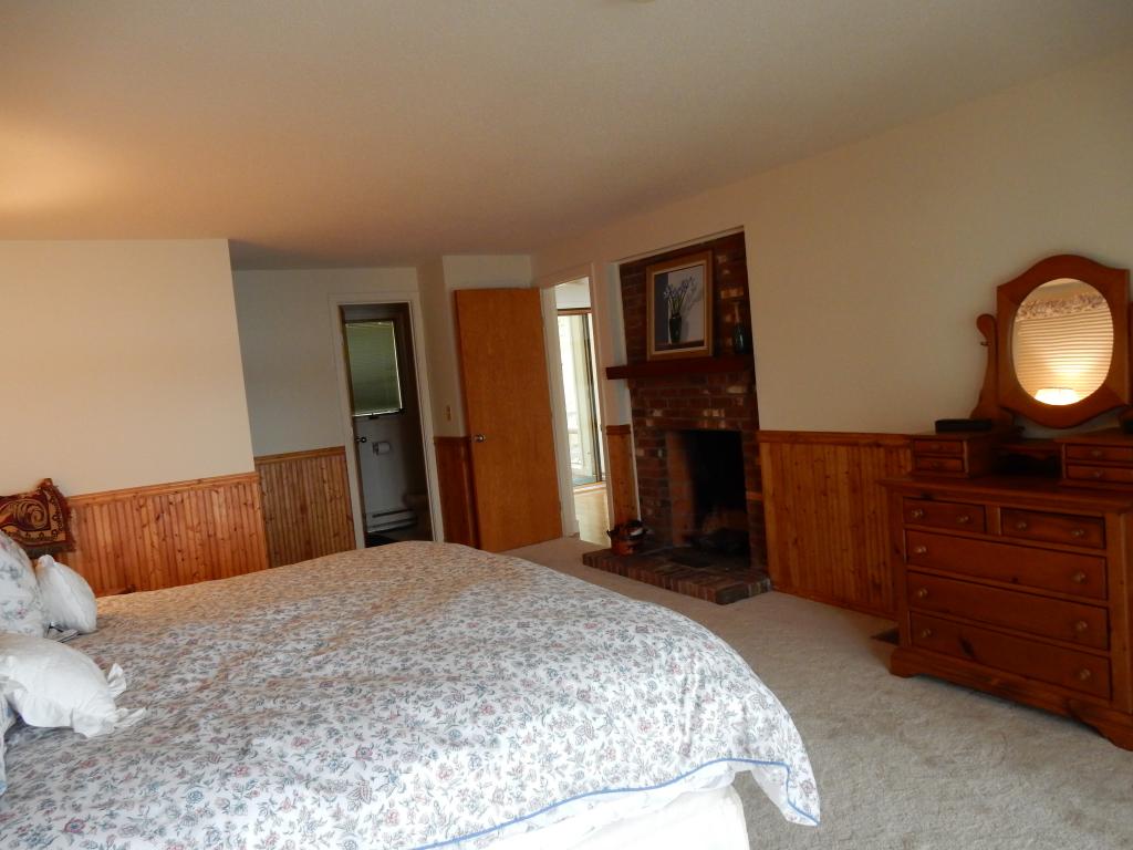 637 Wayeeses Shore Rd Morgan Road West Charleston, VT 05872 - Photo 17 of 23 Gallery Image 17