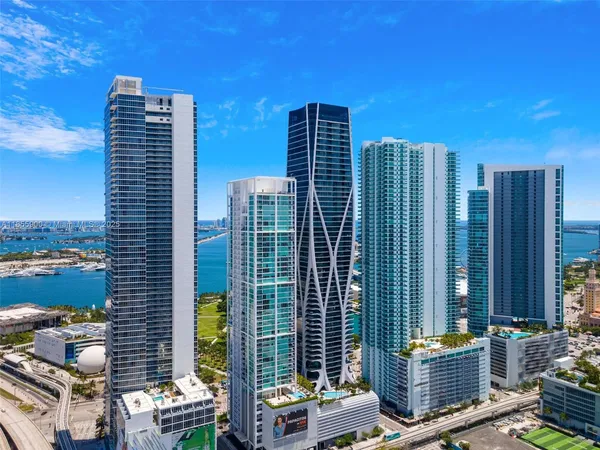 $33,000 | 1000 Biscayne Boulevard, Unit 4901, Miami, FL 33132