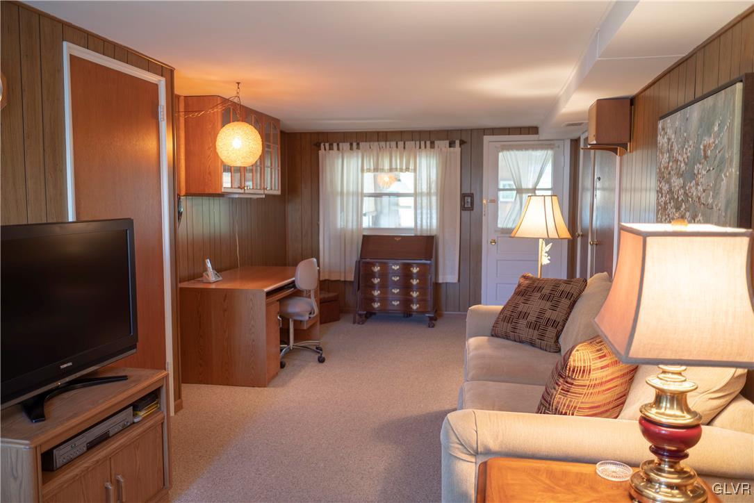 1817 Stonington Road Bethlehem, PA 18018 - Photo 17 of 21 Gallery Image 17