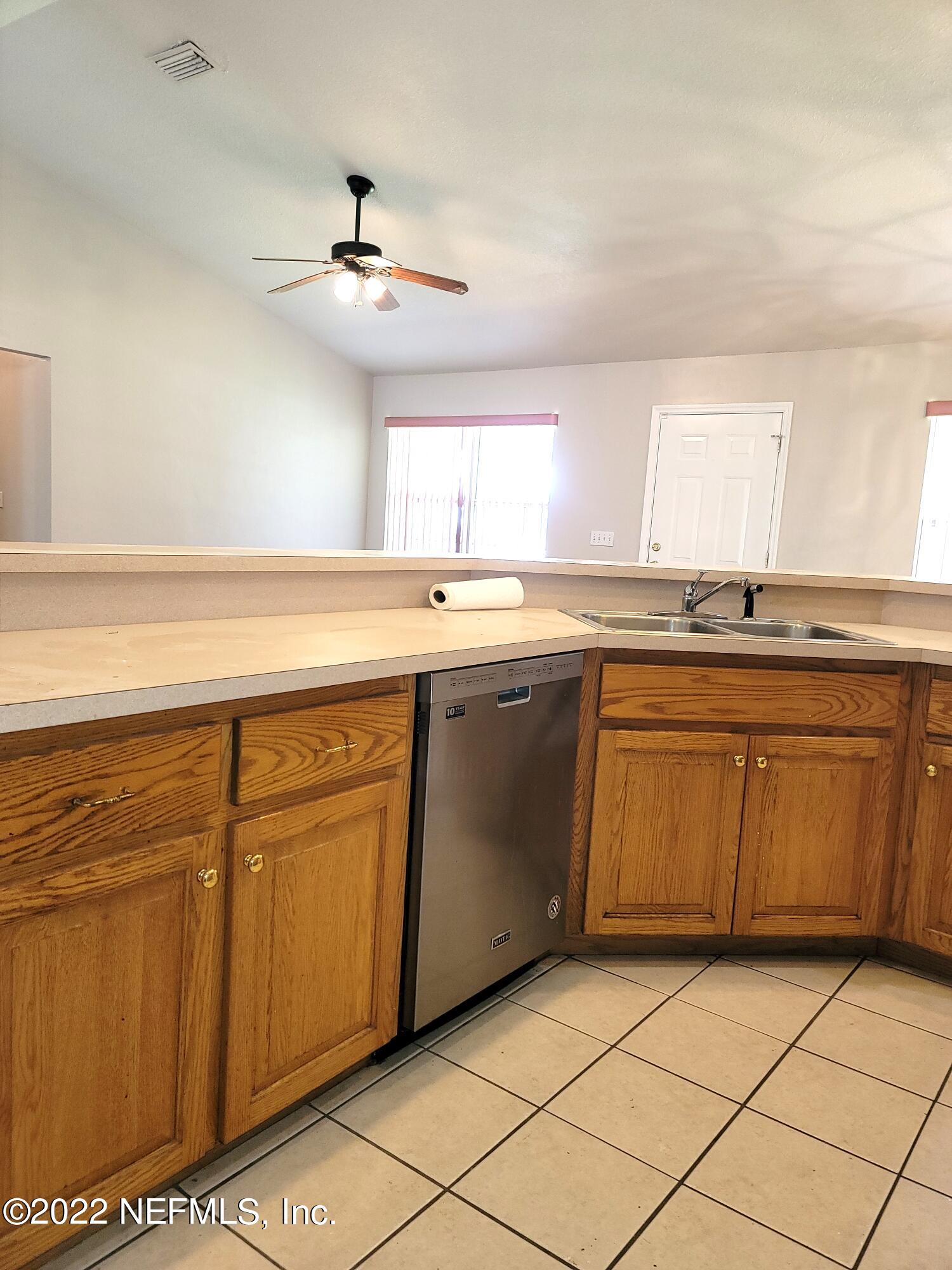 110 Northeast 2nd Street Lake Butler, FL 32054 - Photo 14 of 40 Kitchen