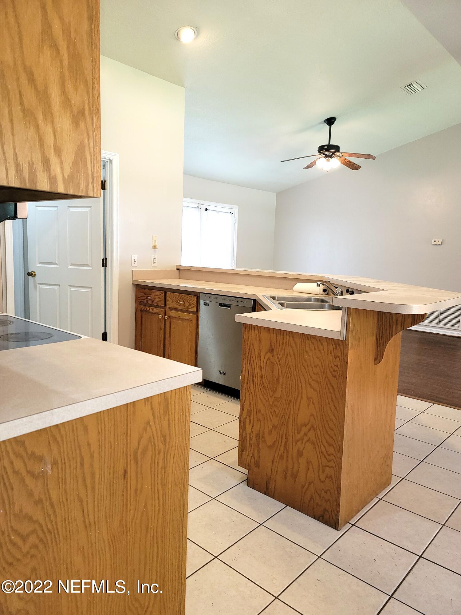 110 Northeast 2nd Street Lake Butler, FL 32054 - Photo 15 of 40 Kitchen