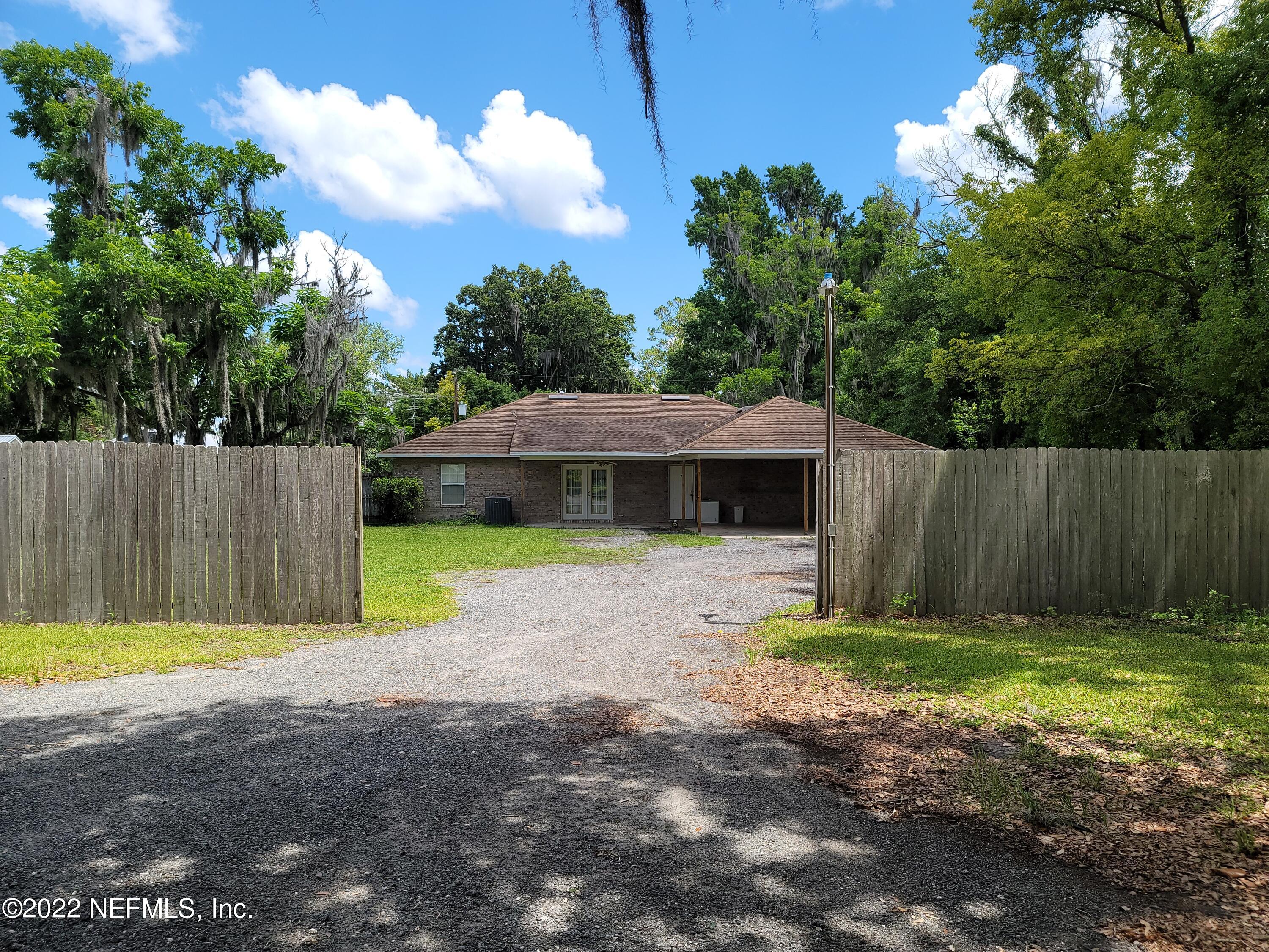 110 Northeast 2nd Street Lake Butler, FL 32054 - Photo 37 of 40 Back yard