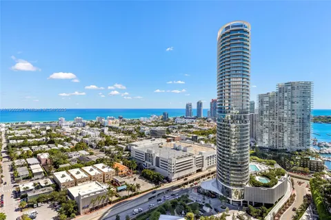$1,395,000 | 650 West Avenue, Unit PH12, Miami Beach, FL 33139