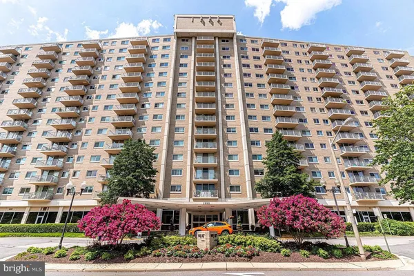 $1,800 | 1225 Martha Custis Drive, Unit 404, Alexandria, VA 22302
