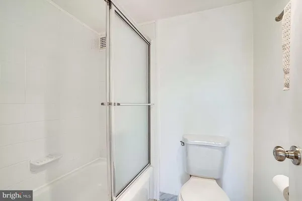 $1,800 | 1225 Martha Custis Drive, Unit 404, Alexandria, VA 22302