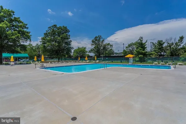 $1,800 | 1225 Martha Custis Drive, Unit 404, Alexandria, VA 22302