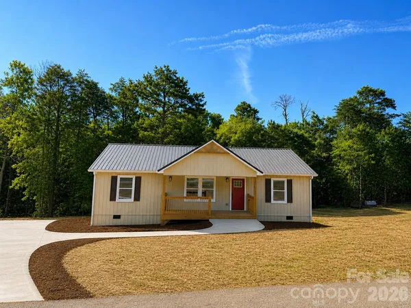 $289,900 | 2033 Bailey Drive, Hickory, NC 28601
