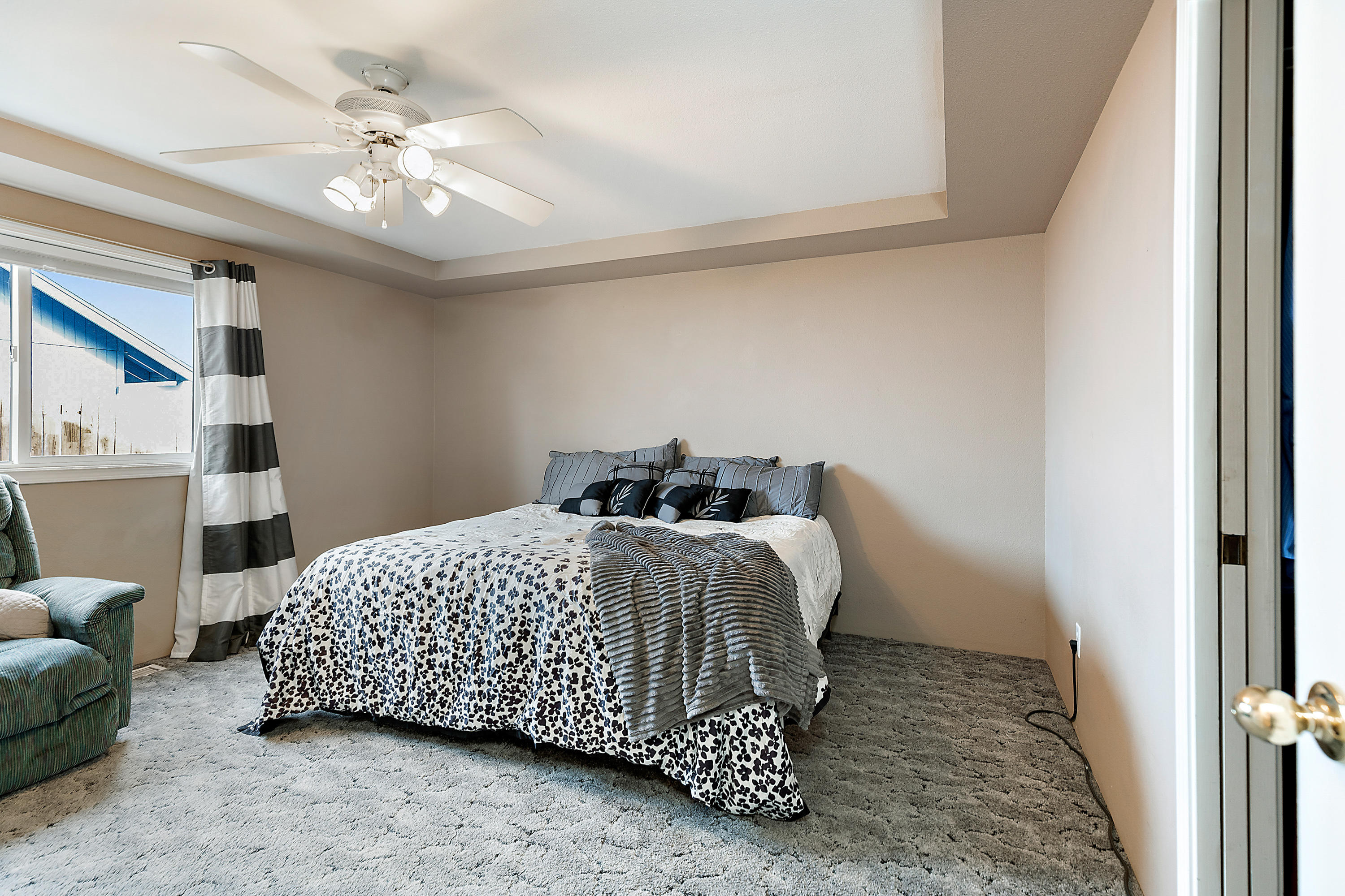 403 Mace Road Medford, OR 97501 - Photo 15 of 33 H