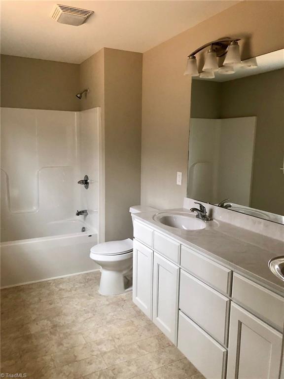925 Country Place Road Asheboro, NC 27203 - Photo 9 of 11 Gallery Image 9