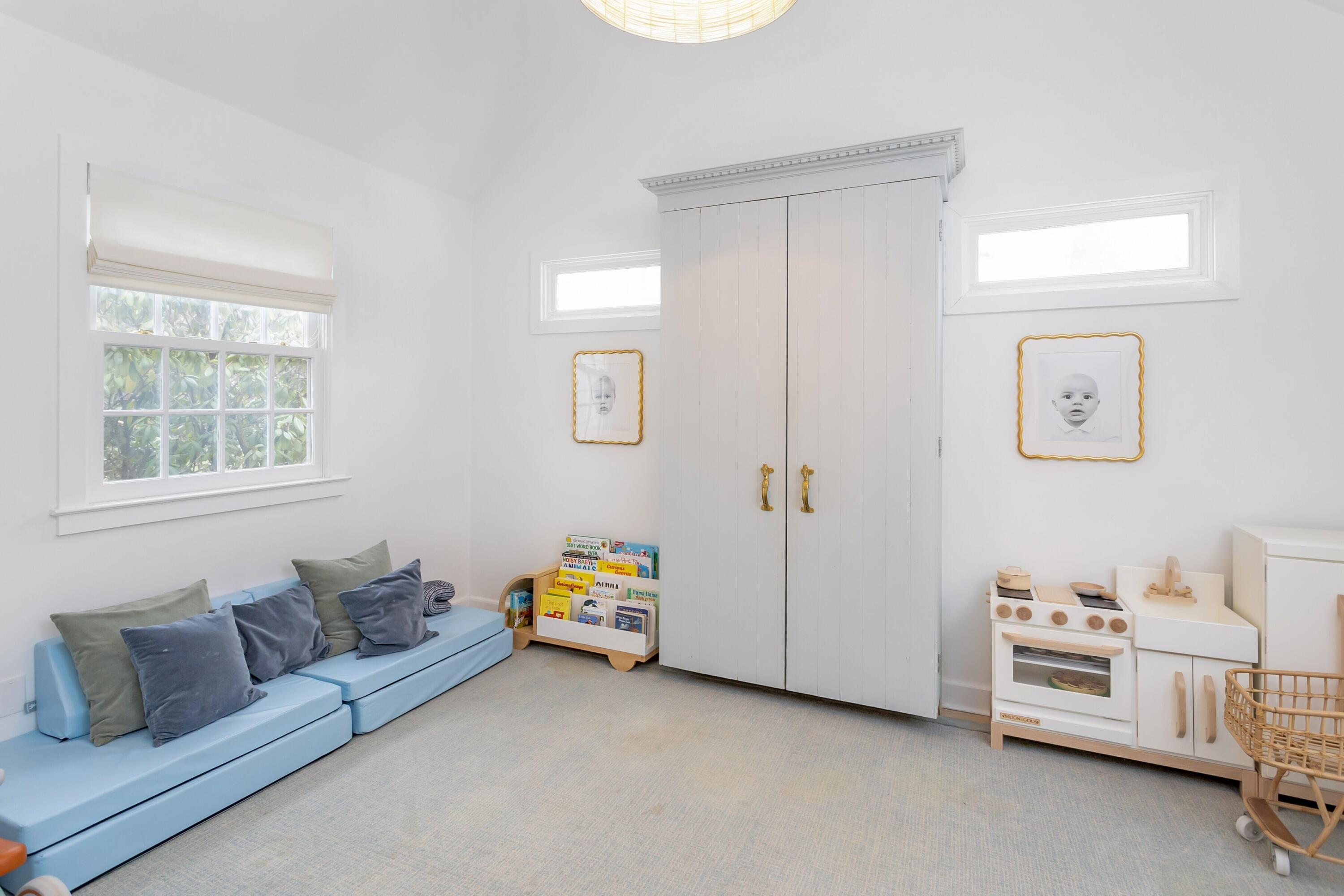 22 Intervale Road Darien, CT 06820 - Photo 14 of 37 a living room with furniture and a window
