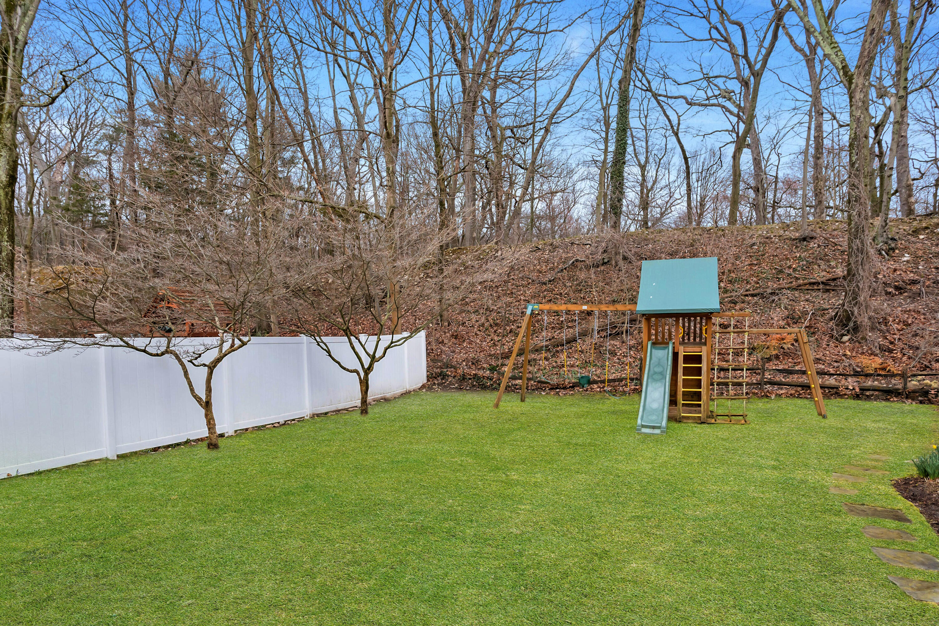 22 Intervale Road Darien, CT 06820 - Photo 32 of 37 a garden view