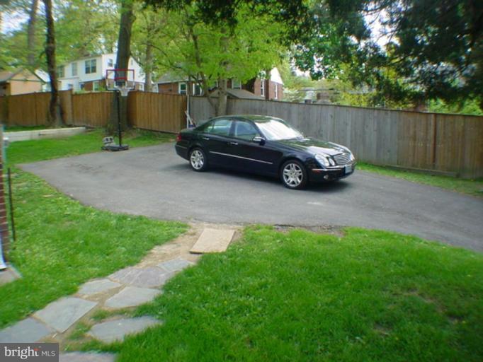 11605 Newport Mill Road Silver Spring, MD 20902 - Photo 4 of 13 Off street parking or build a garage