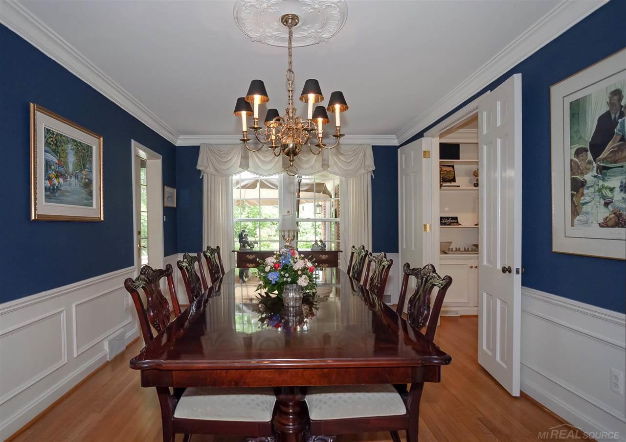 74 Lewiston Road Grosse Pointe, MI 48236 - Photo 11 of 67 50013470-10.JPG