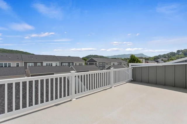 $565,000 | 3221 Preston Shore Drive, Unit 19E, Harrisonburg, VA 22801