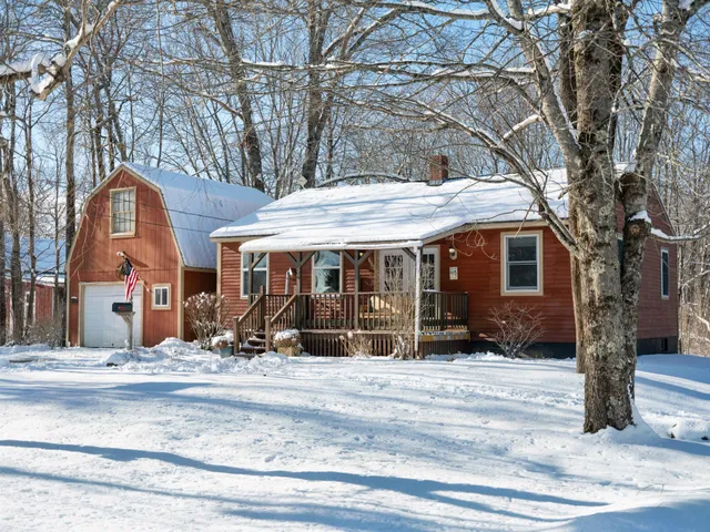 $375,000 | 56 Booker Street, Thomaston, ME 04861