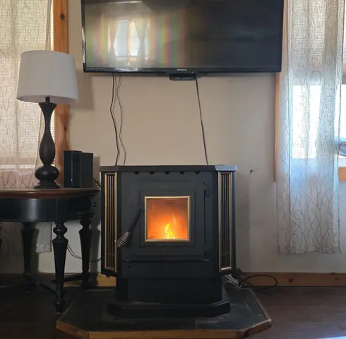 $365,000 | 56 Booker Street, Thomaston, ME 04861