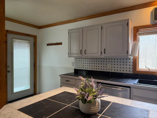 $349,000 | 56 Booker Street, Thomaston, ME 04861