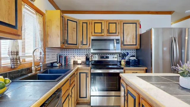 $365,000 | 56 Booker Street, Thomaston, ME 04861