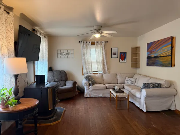 $349,000 | 56 Booker Street, Thomaston, ME 04861
