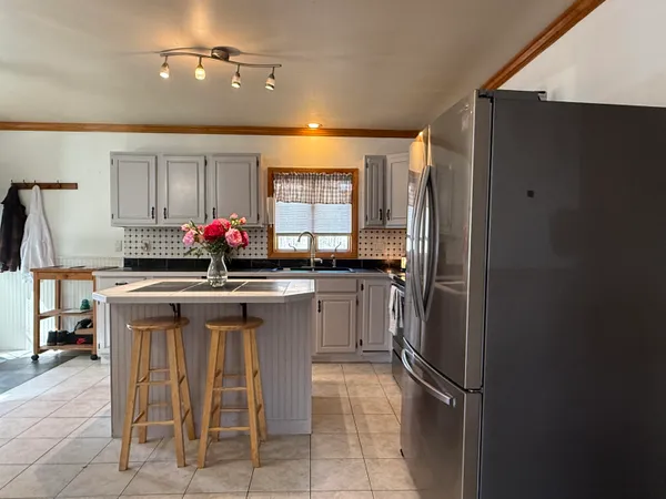 $349,000 | 56 Booker Street, Thomaston, ME 04861