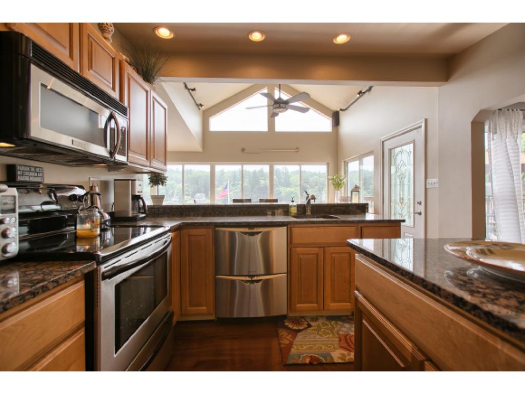 36 Cobbetts Pond Road Windham, NH 03087 - Photo 5 of 36