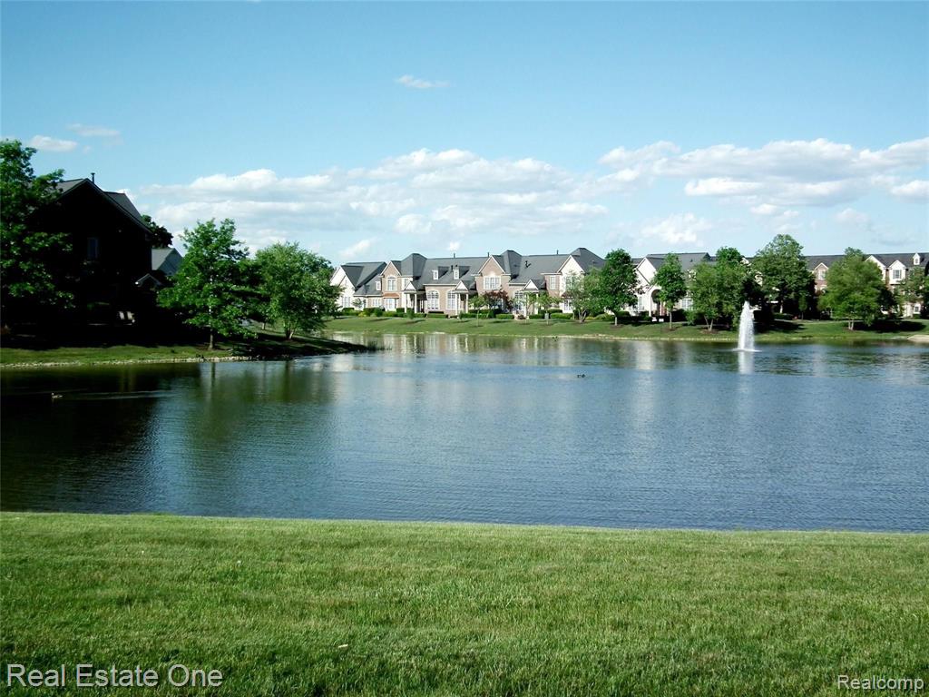 45576 South Stonewood Road Canton, MI 48187 - Photo 29 of 30