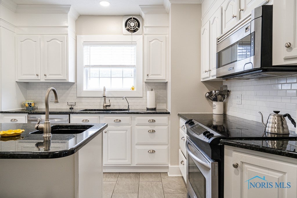 2420 Hempstead Road Toledo, OH 43606 - Photo 16 of 50 Gallery Image 16