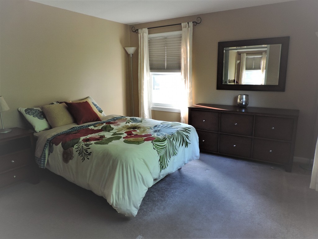 89 Bairdcrest Road Springfield, MA 01118 - Photo 4 of 12