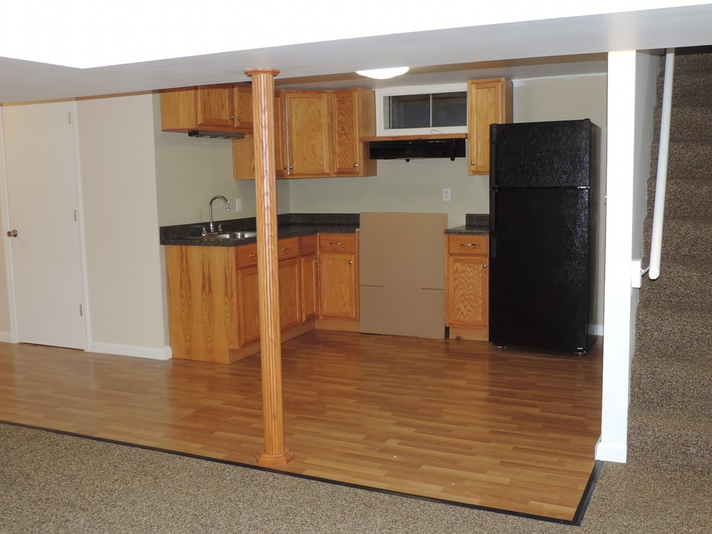 89 Bairdcrest Road Springfield, MA 01118 - Photo 8 of 12