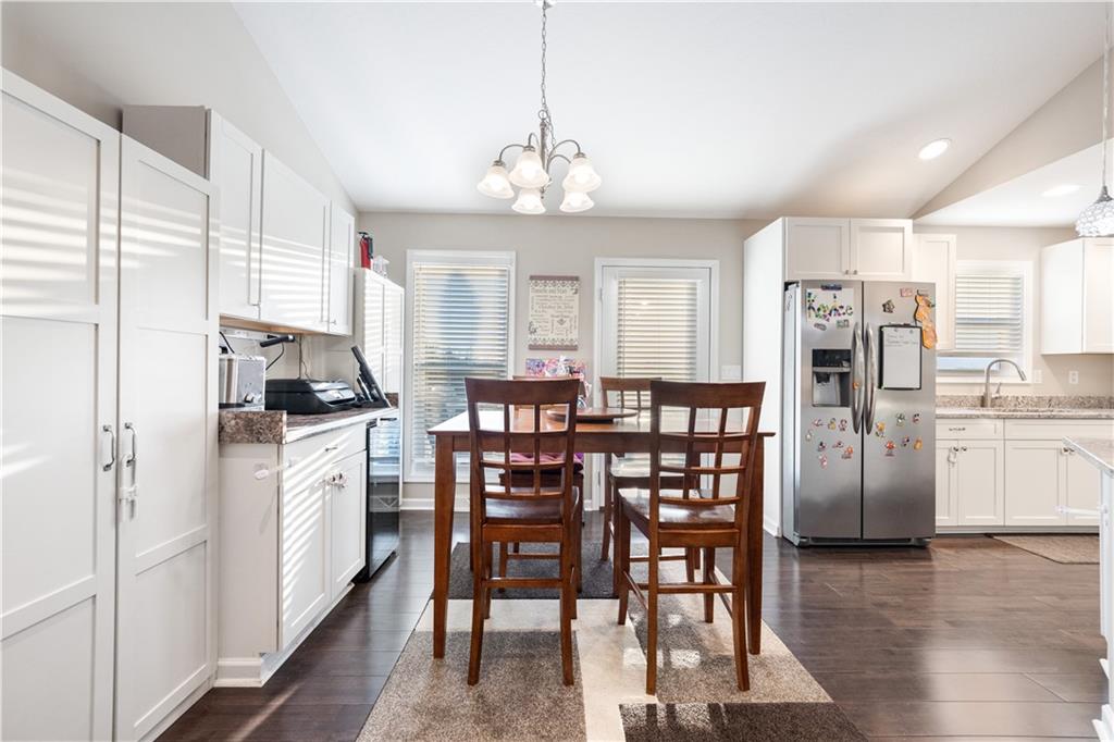 372 Oak Spring Road Canonsburg, PA 15317 - Photo 5 of 25 Gallery Image 5