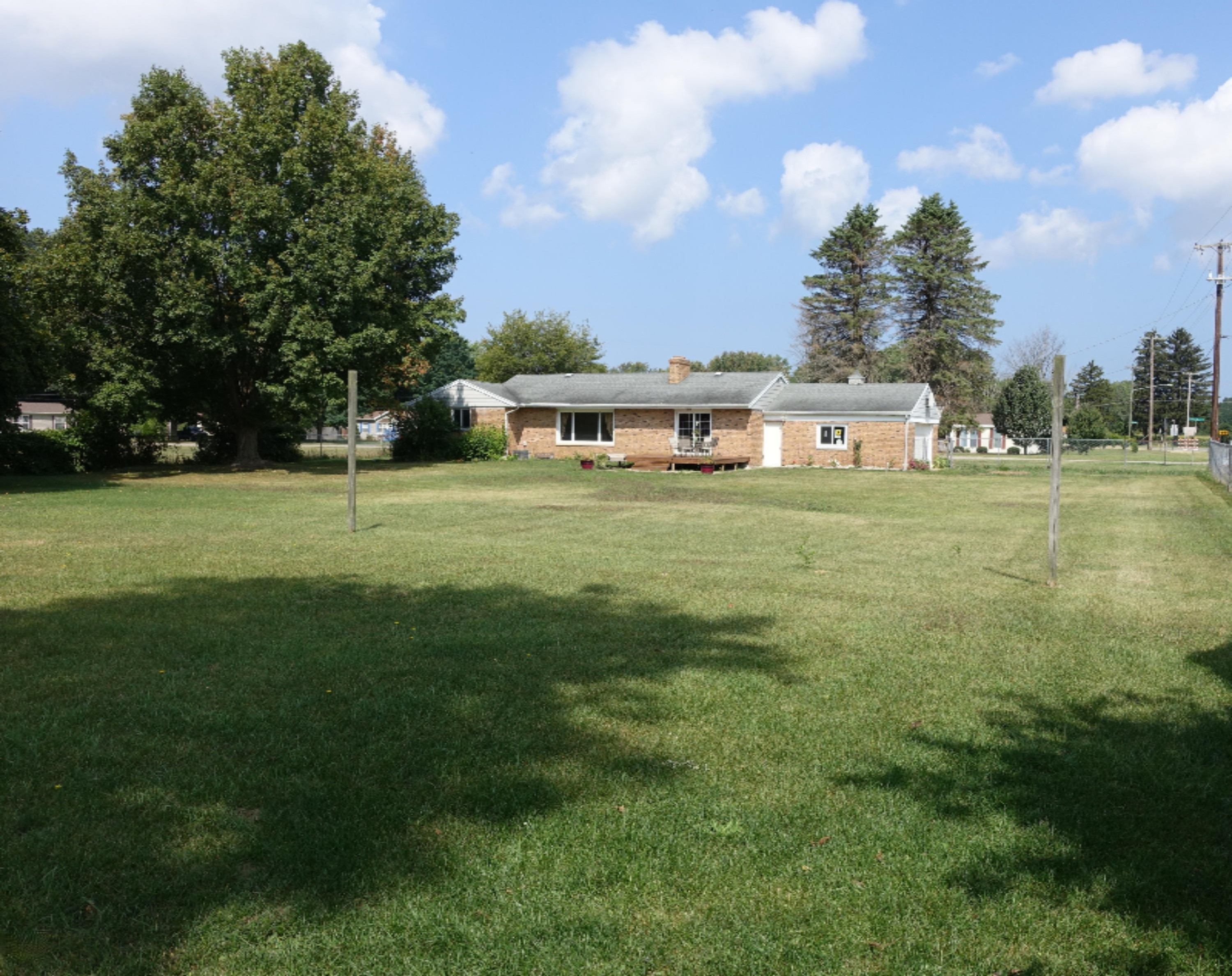 2930 River Road Benton Harbor, MI 49022 - Photo 5 of 37 DSC01989