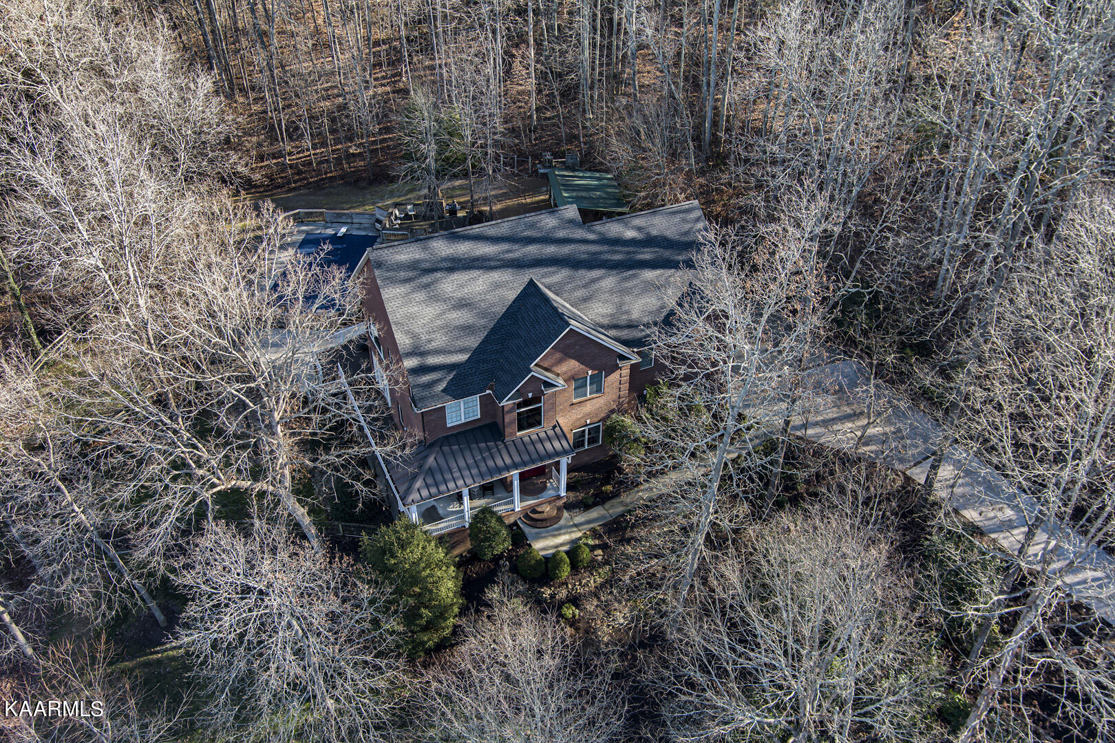 132 William Lane Oak Ridge, TN 37830 - Photo 3 of 59 03_WilliamLane_132_FrontBirdseye