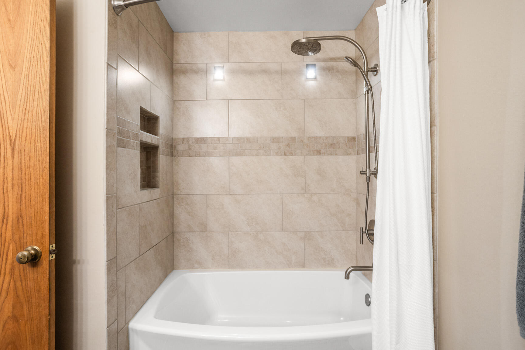 N70W23439 Prides Road Sussex, WI 53089 - Photo 16 of 36 Tiled Shower Over Tub