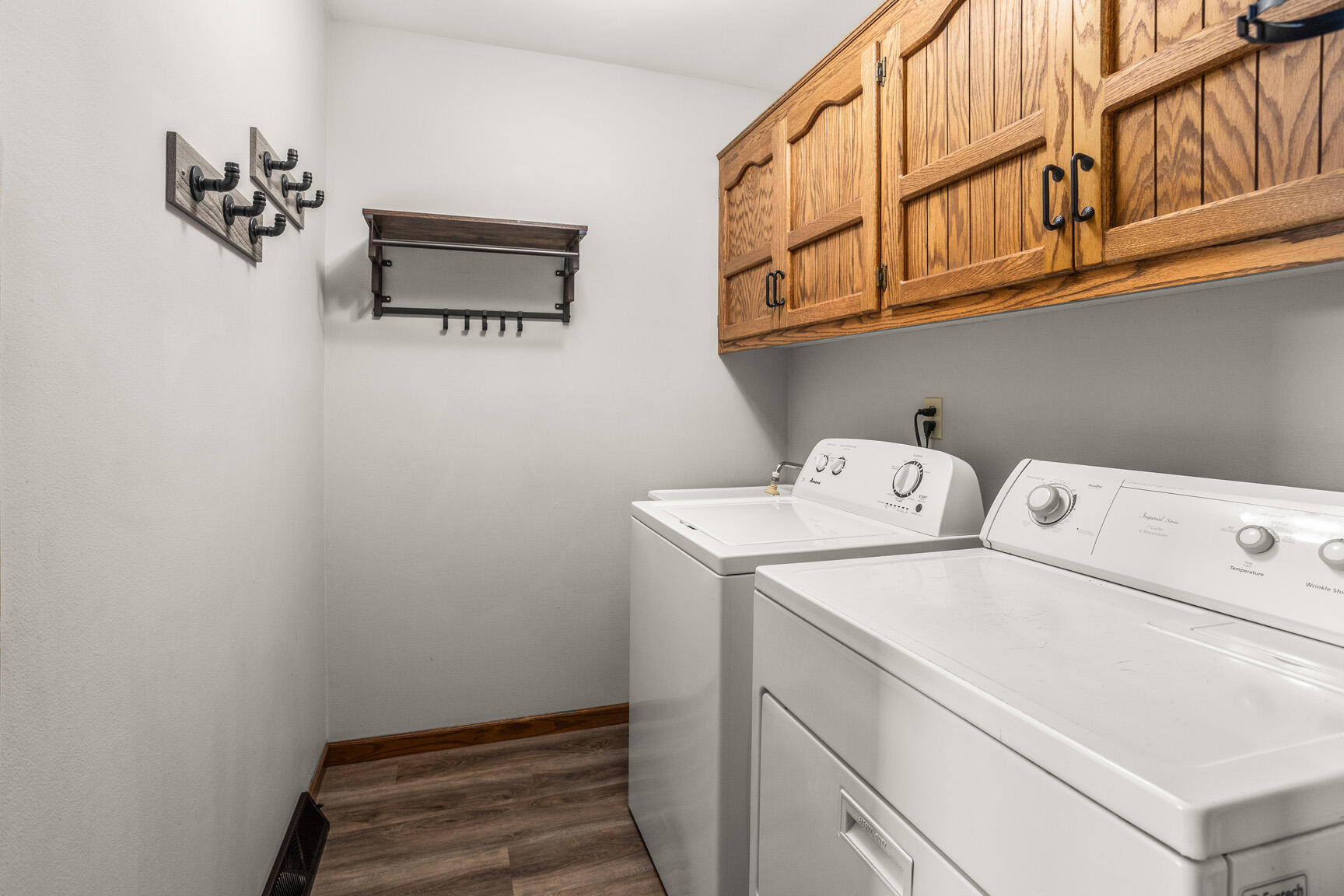 N70W23439 Prides Road Sussex, WI 53089 - Photo 19 of 36 Main Floor Laundry