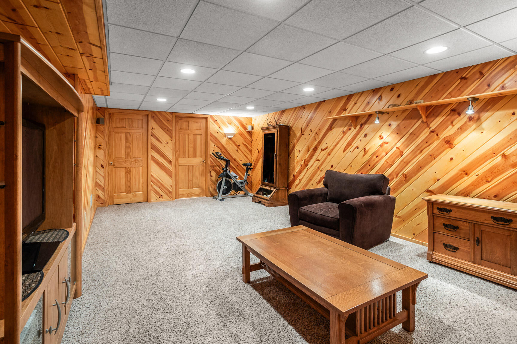 N70W23439 Prides Road Sussex, WI 53089 - Photo 20 of 36 Rec Room