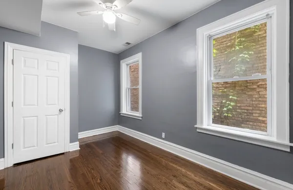 $1,700 | 8222 South Maryland Avenue, Unit 3, Chicago, IL 60619