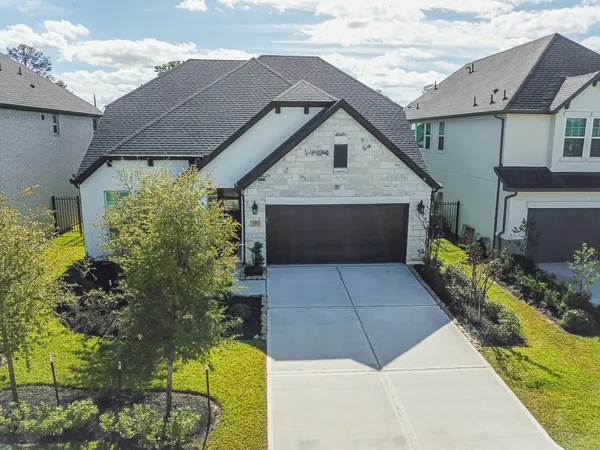 $790,000 | 121 Cedar Hammock Trail, The Woodlands, TX 77375