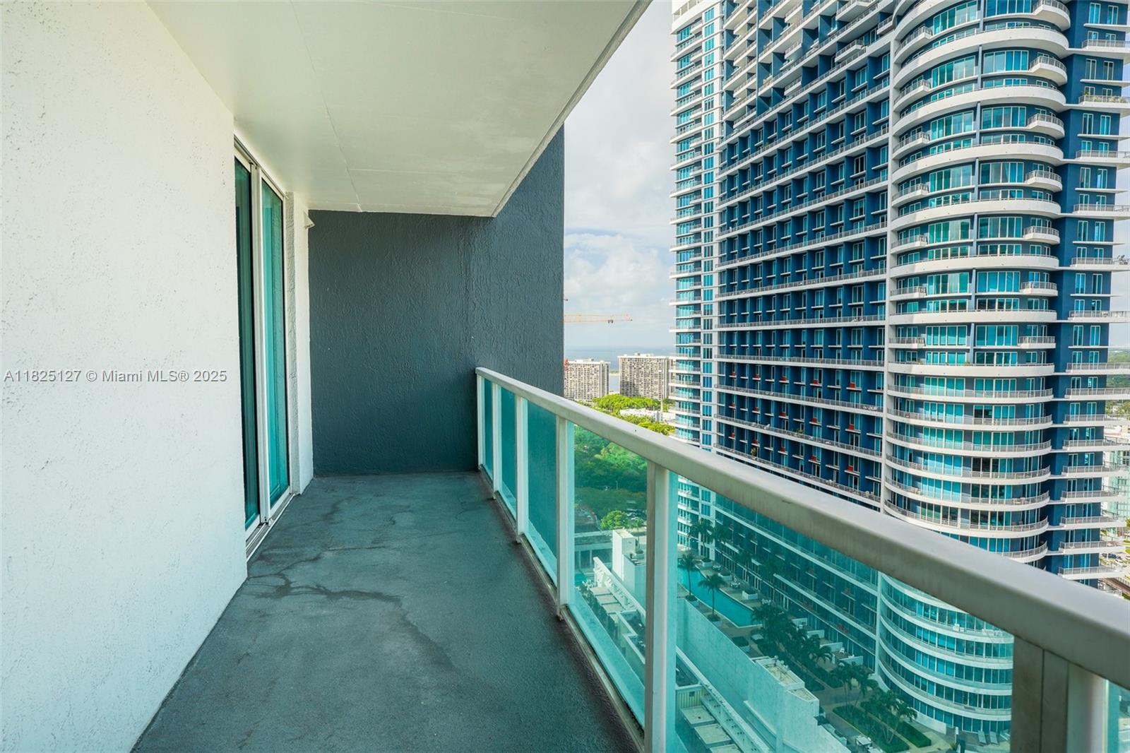 1250 South Miami Avenue, Unit 3003 Miami, FL 33130 - Photo 2 of 31 a view of balcony