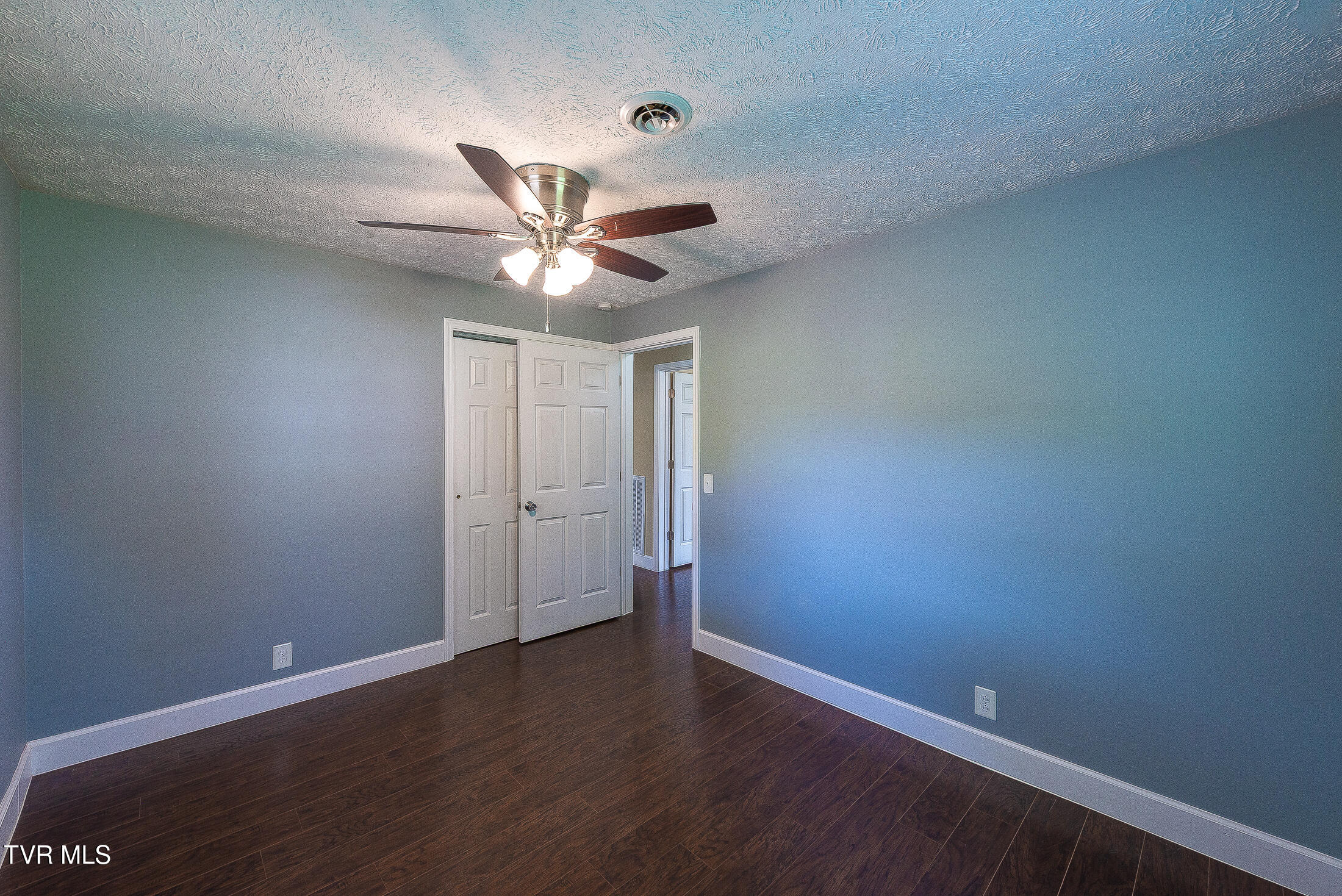 517 Forestdale Road Kingsport, TN 37660 - Photo 16 of 33 bedroom