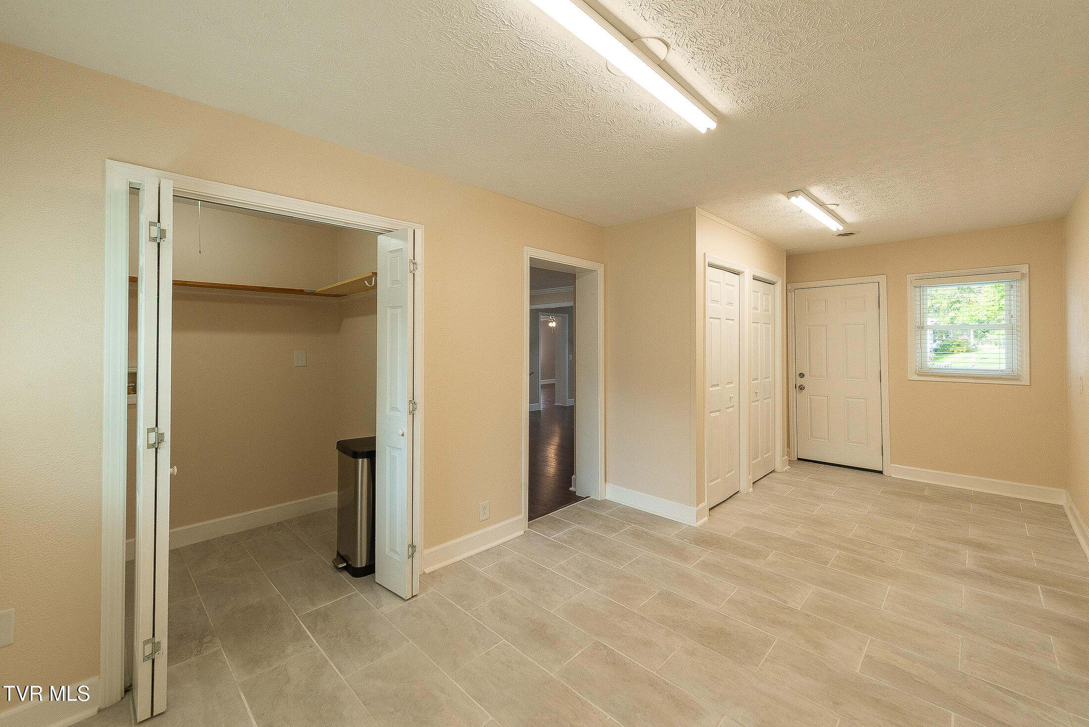 517 Forestdale Road Kingsport, TN 37660 - Photo 20 of 33 laundry