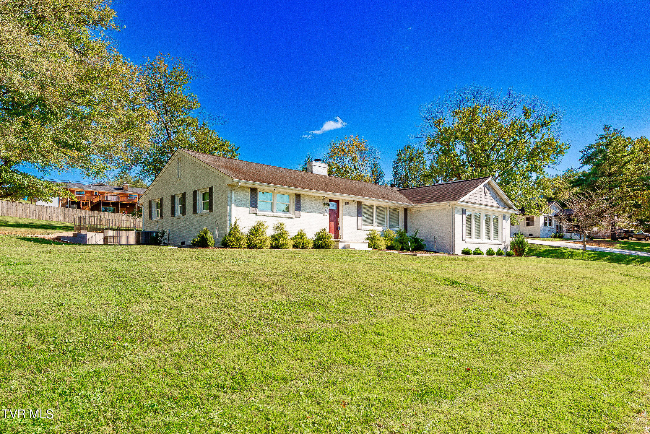 517 Forestdale Road Kingsport, TN 37660 - Photo 33 of 33 front exterior