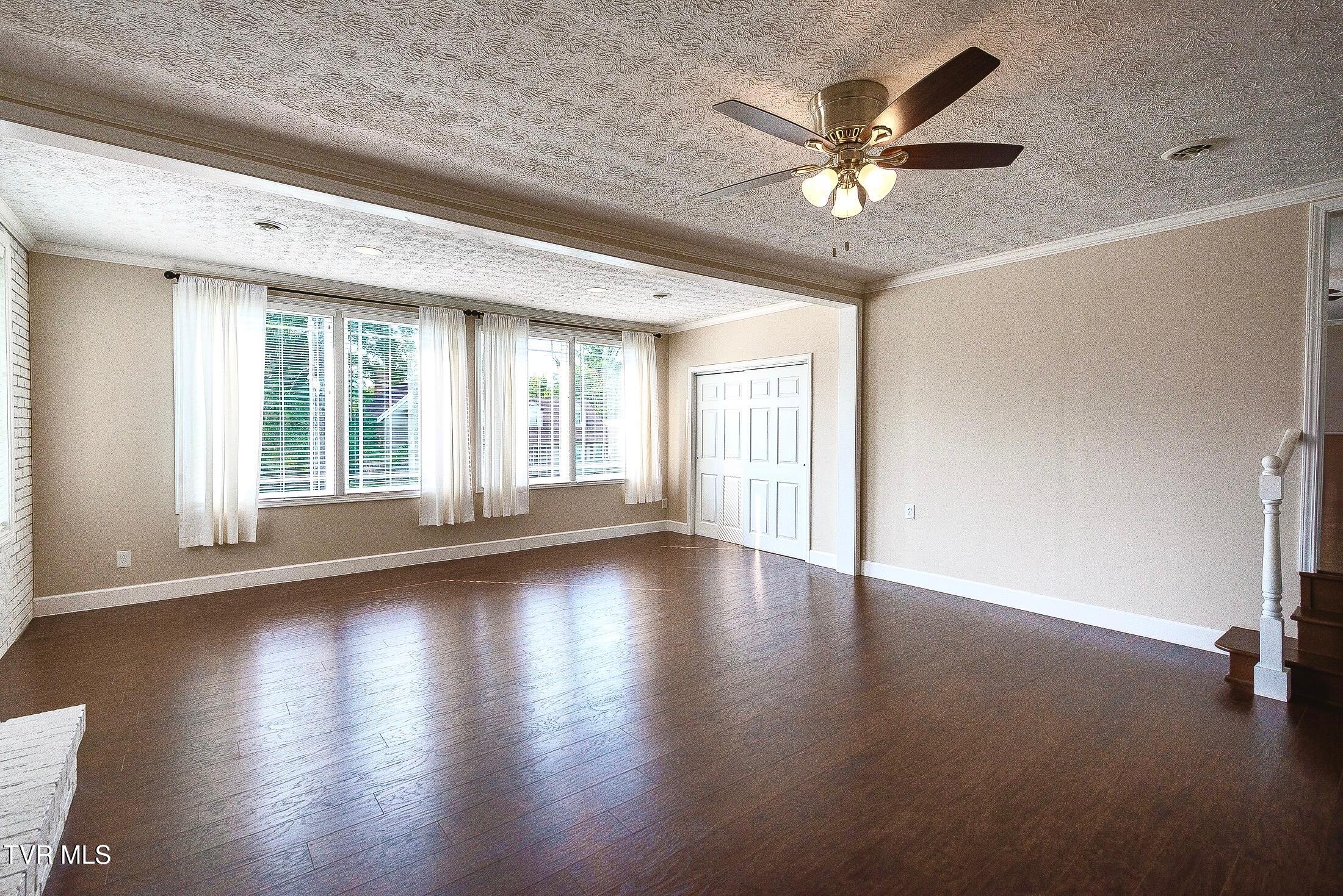 517 Forestdale Road Kingsport, TN 37660 - Photo 6 of 33 bonus room