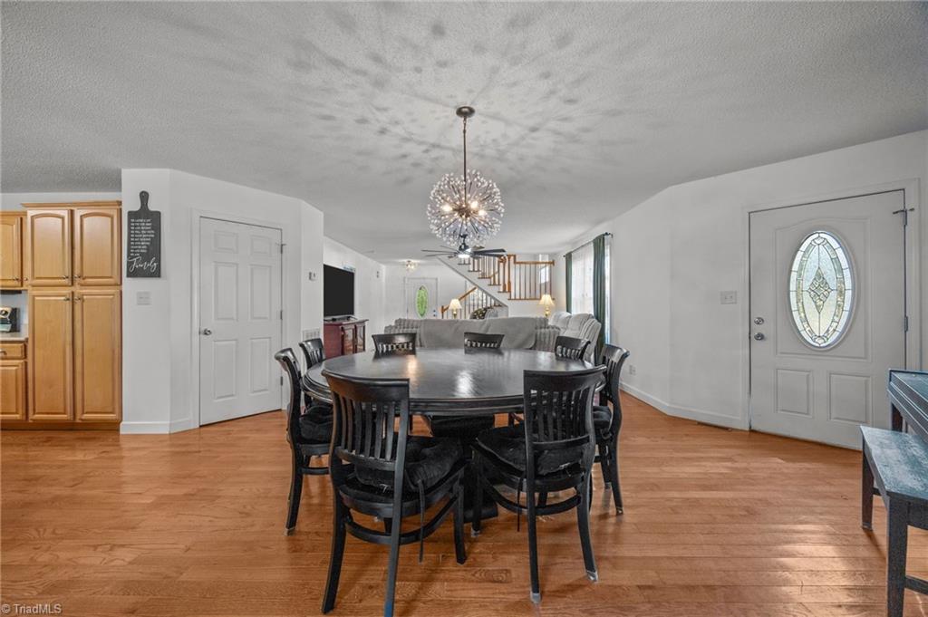 5172 Jordan Valley Road Trinity, NC 27370 - Photo 15 of 50 Dining Room