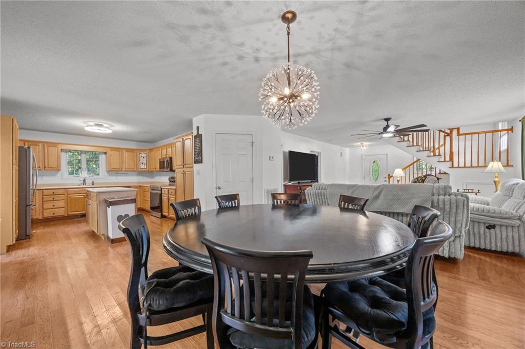 5172 Jordan Valley Road Trinity, NC 27370 - Photo 17 of 50 Dining Room
