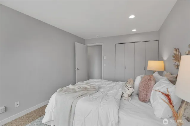 $739,900 | 1231 5th Avenue North, Unit 101, Seattle, WA 98109