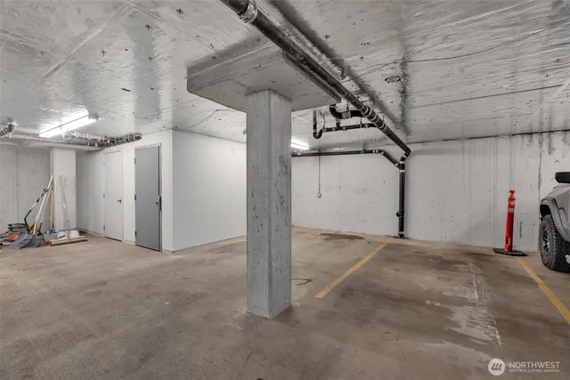 $739,900 | 1231 5th Avenue North, Unit 101, Seattle, WA 98109