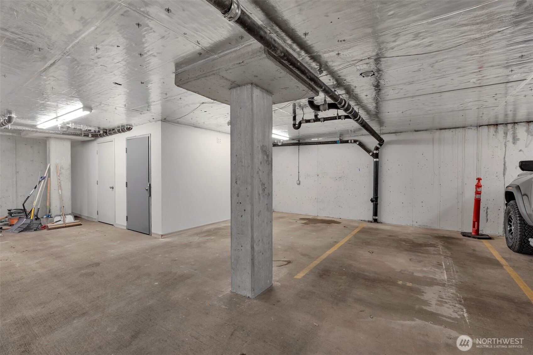 1231 5th Avenue North, Unit 101 Seattle, WA 98109 - Photo 23 of 31 a view of a garage